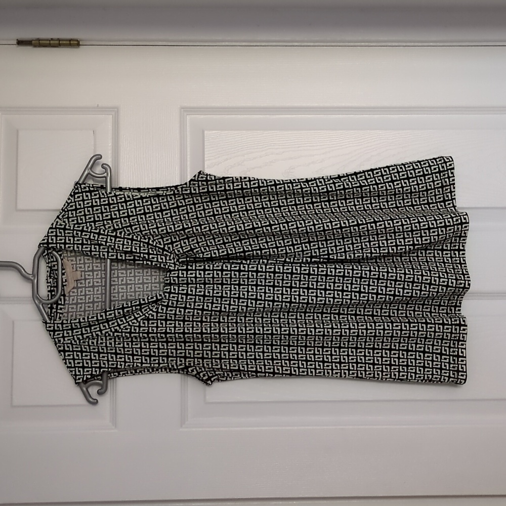 Banana Republic sleeveless top